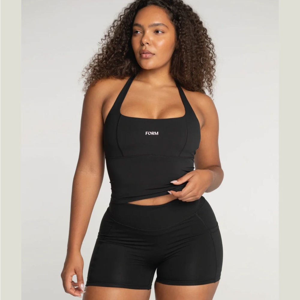 RARE FORM active Halter Tank size M